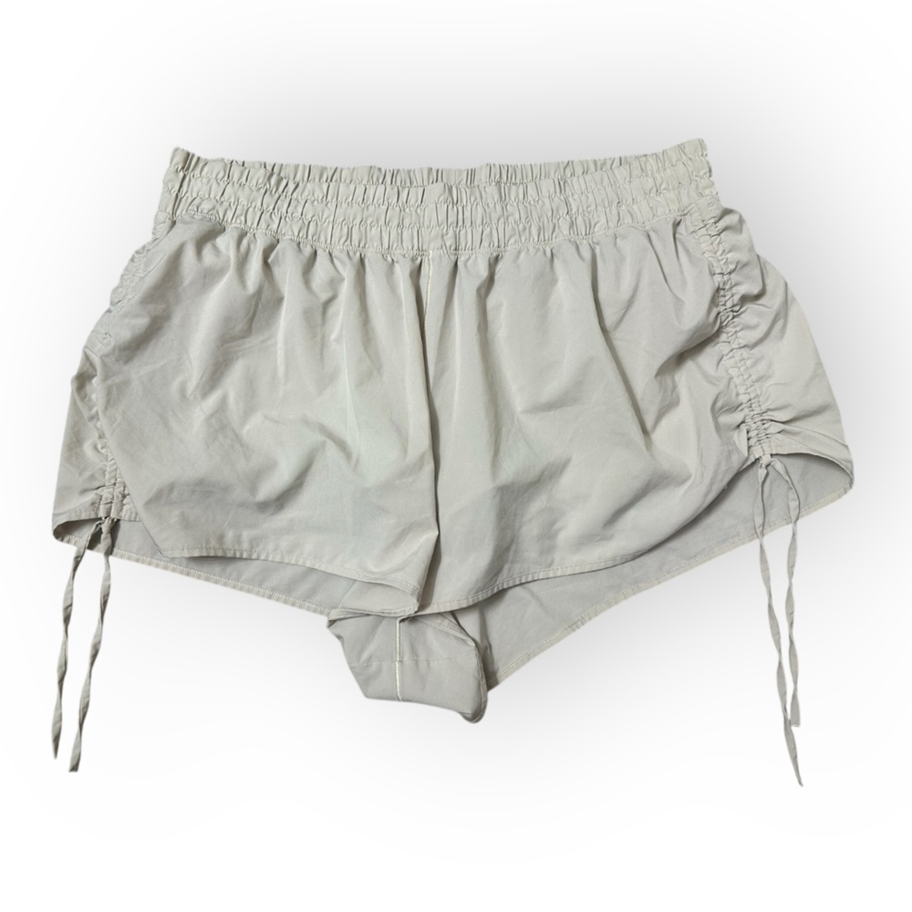 Offline‎ by Aerie Cream Low-rise Real Good Athletic Shorts- XL
